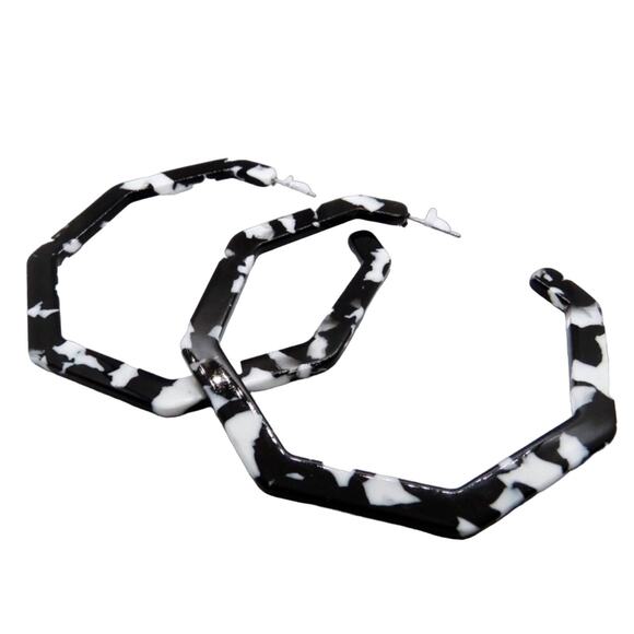 Hot Topic Speckled Hexagon Geometric Acrylic Chunky Hoop Earrings - Picture 1 of 3